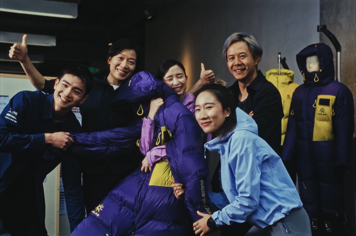 1772106080506040.jpg 25她攀.jpg